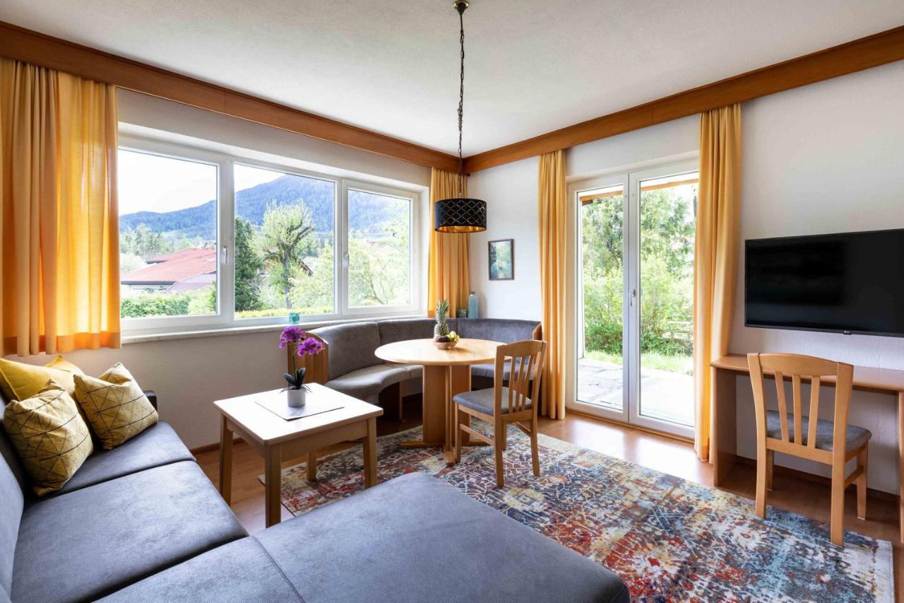 Appartementhaus Bergland Obsteig Extérieur photo